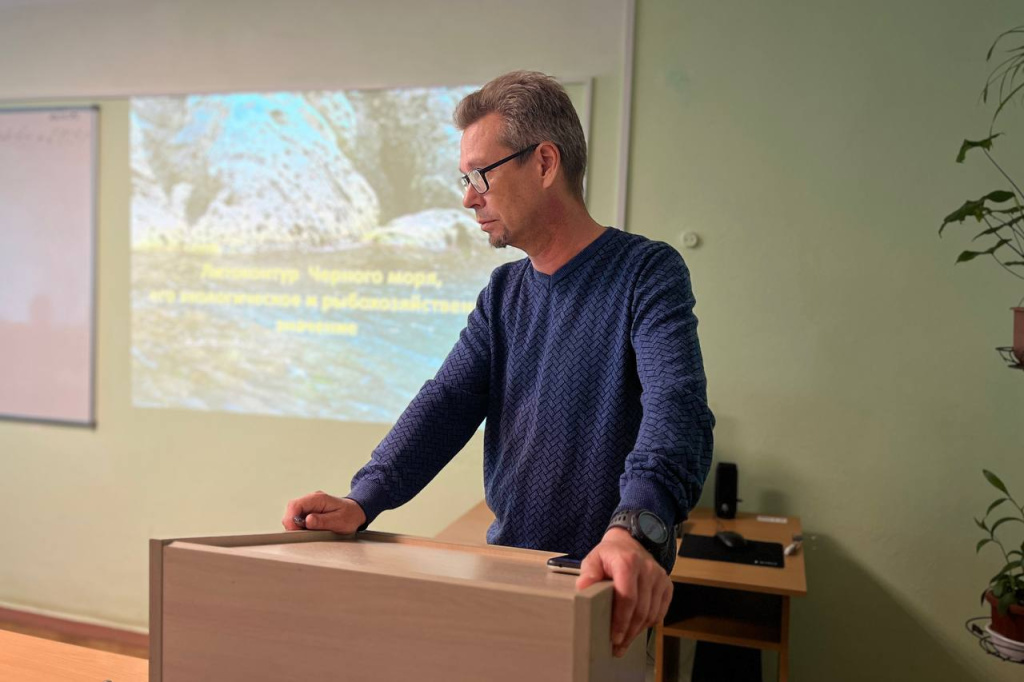 Научный сотрудник НИЦ ПСГ Виктор Шаганов рассказал студентам КГМТУ о литоконтуре Чёрного моря