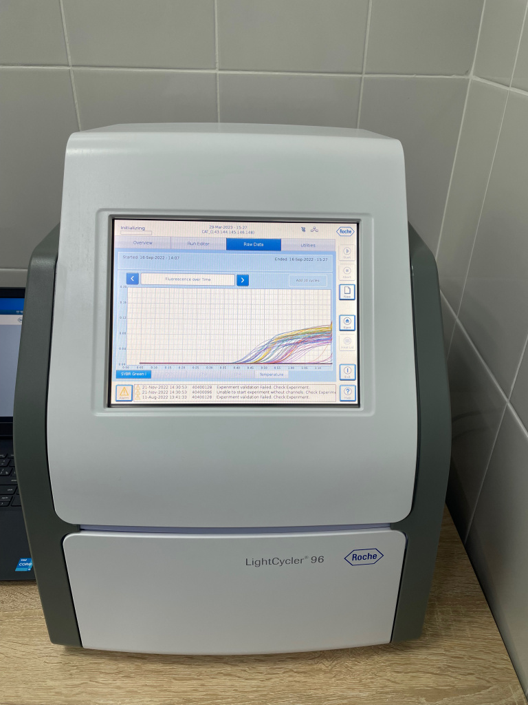 ДНК-амплификатор в режиме реального времени Roshe LightCycler 96 (Швейцария)